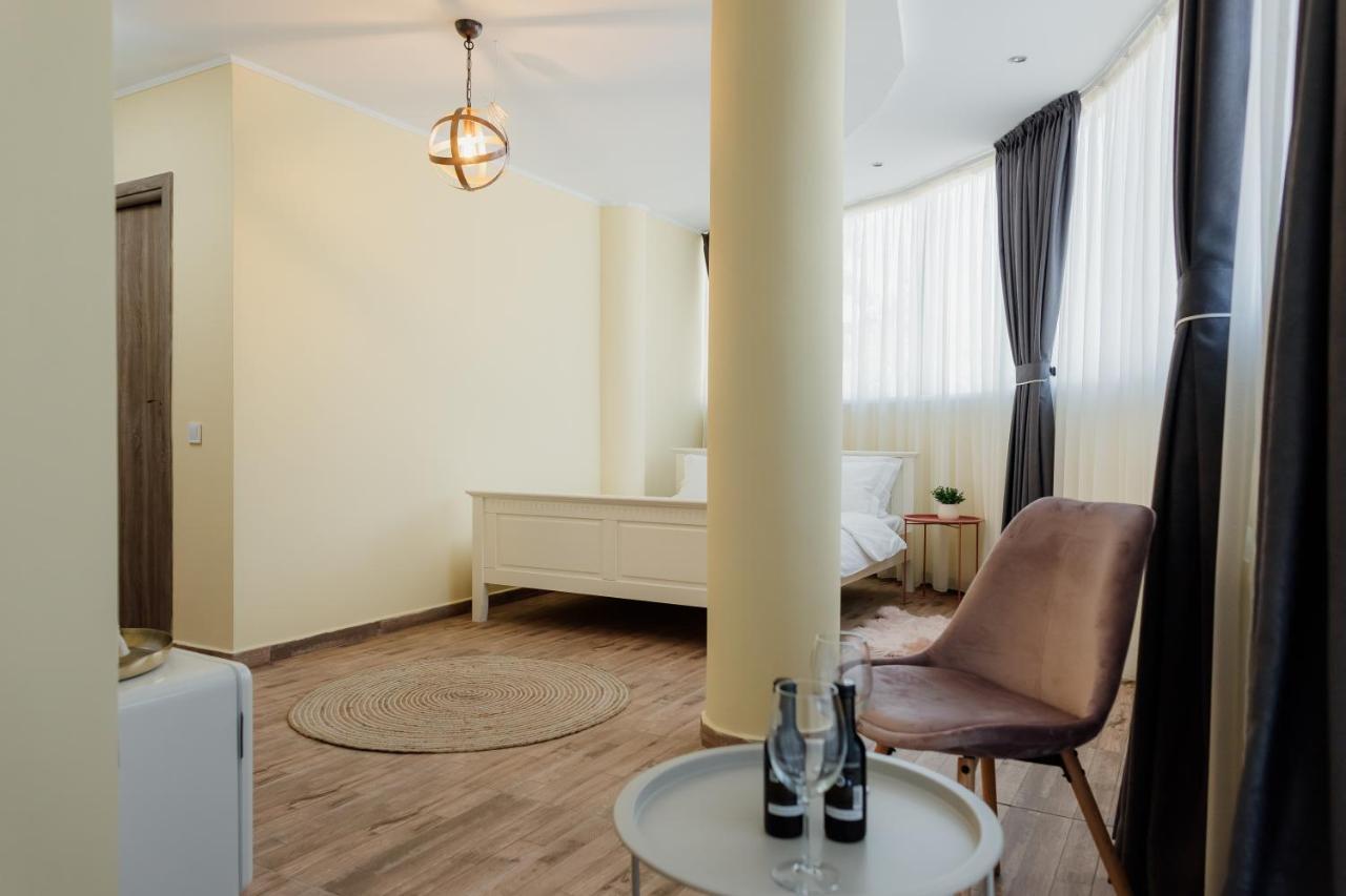 Scandinavia Residence Piatra Neamţ Zewnętrze zdjęcie