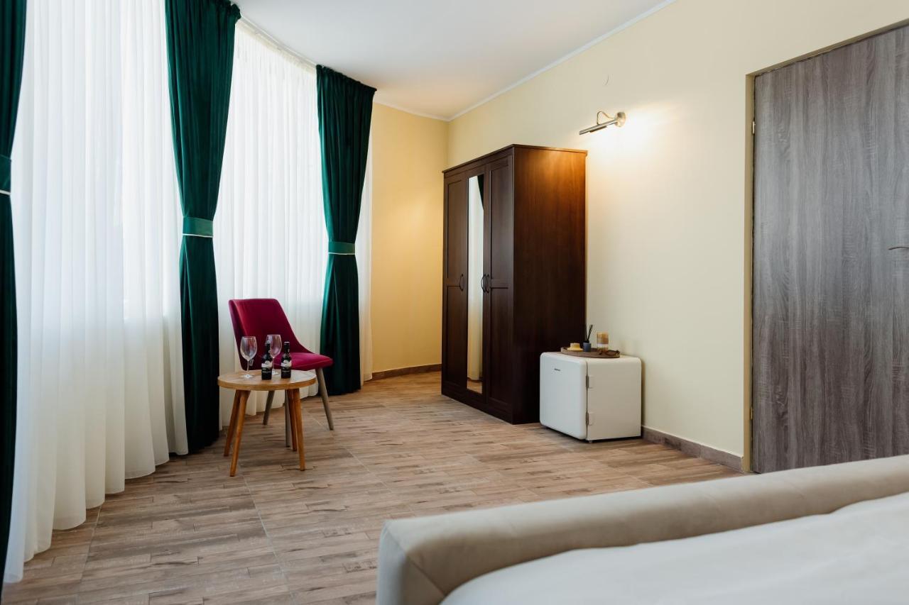 Scandinavia Residence Piatra Neamţ Zewnętrze zdjęcie